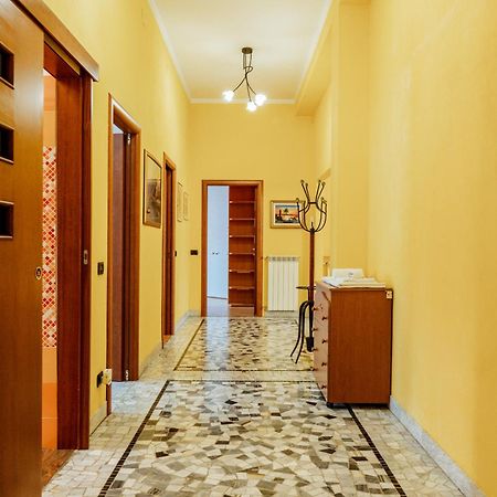 Luxe Apartment Near Milano, Rho Fiera E Mxp Busto Arsizio Bagian luar foto