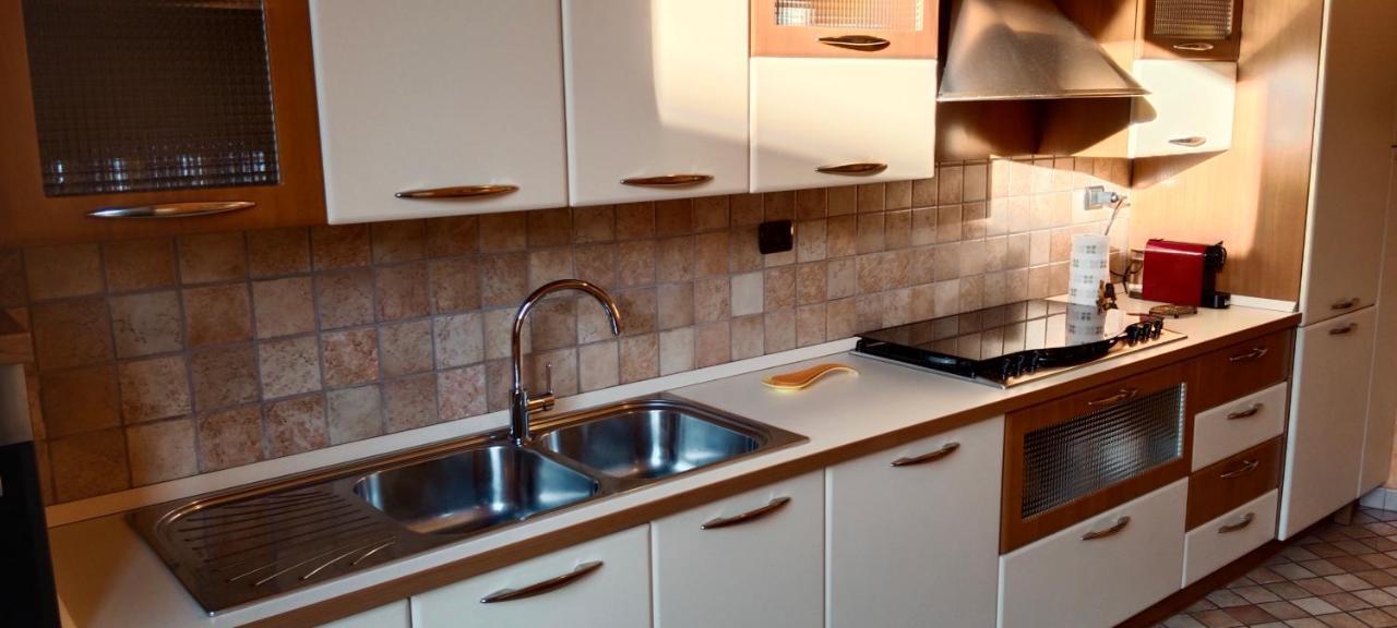 Luxe Apartment Near Milano, Rho Fiera E Mxp Busto Arsizio Bagian luar foto