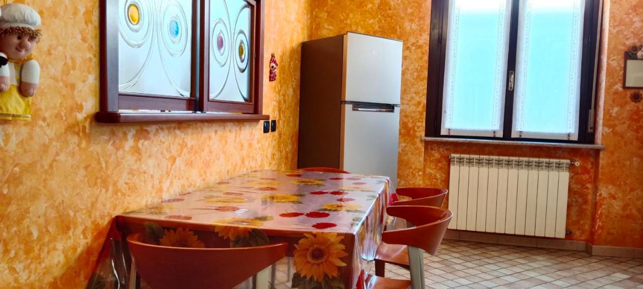 Luxe Apartment Near Milano, Rho Fiera E Mxp Busto Arsizio Bagian luar foto