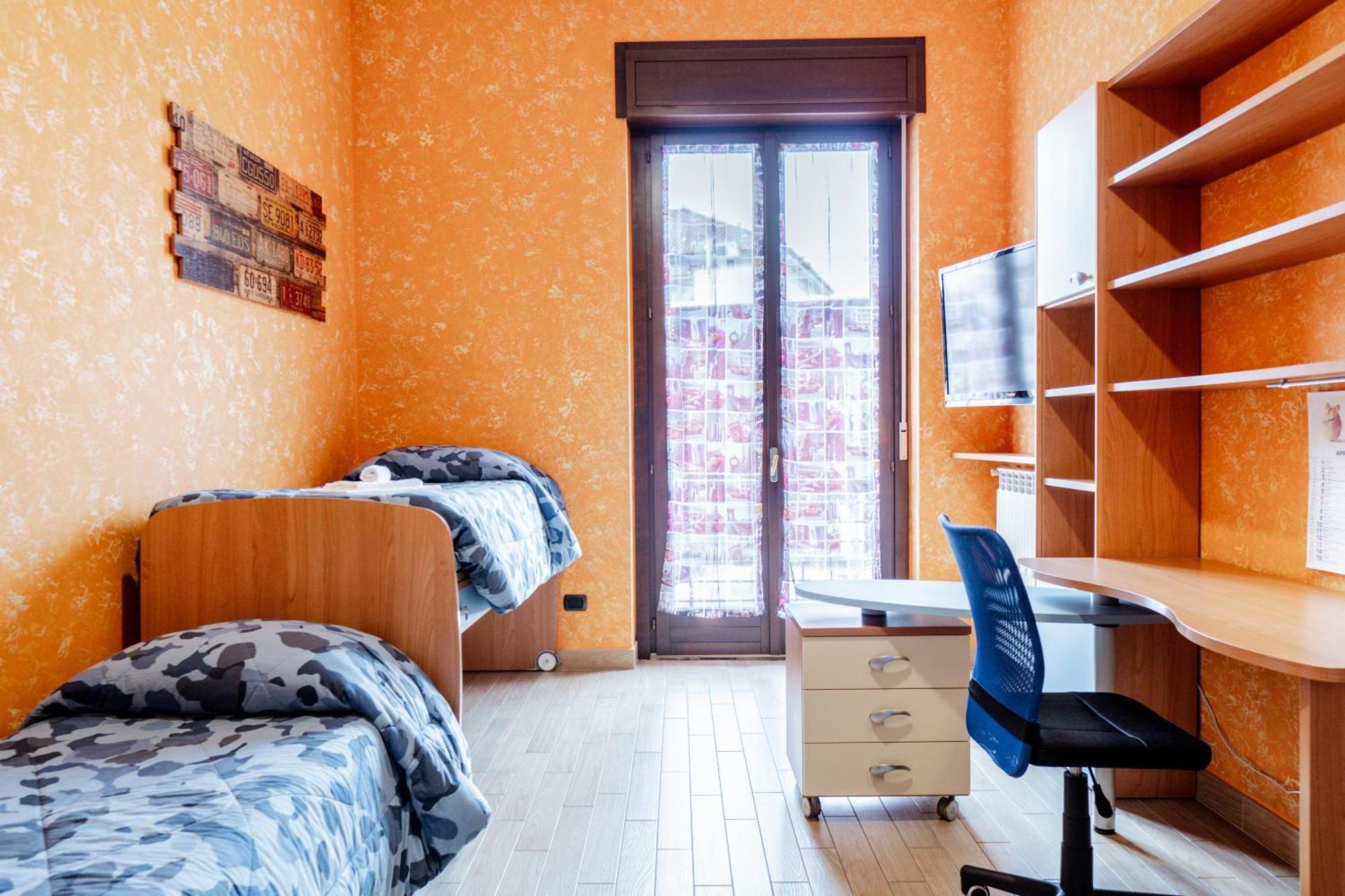 Luxe Apartment Near Milano, Rho Fiera E Mxp Busto Arsizio Bagian luar foto