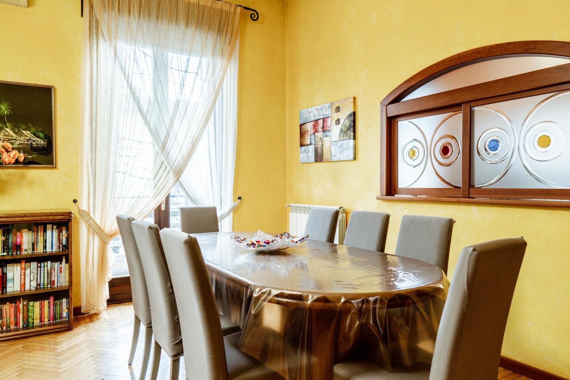 Luxe Apartment Near Milano, Rho Fiera E Mxp Busto Arsizio Bagian luar foto