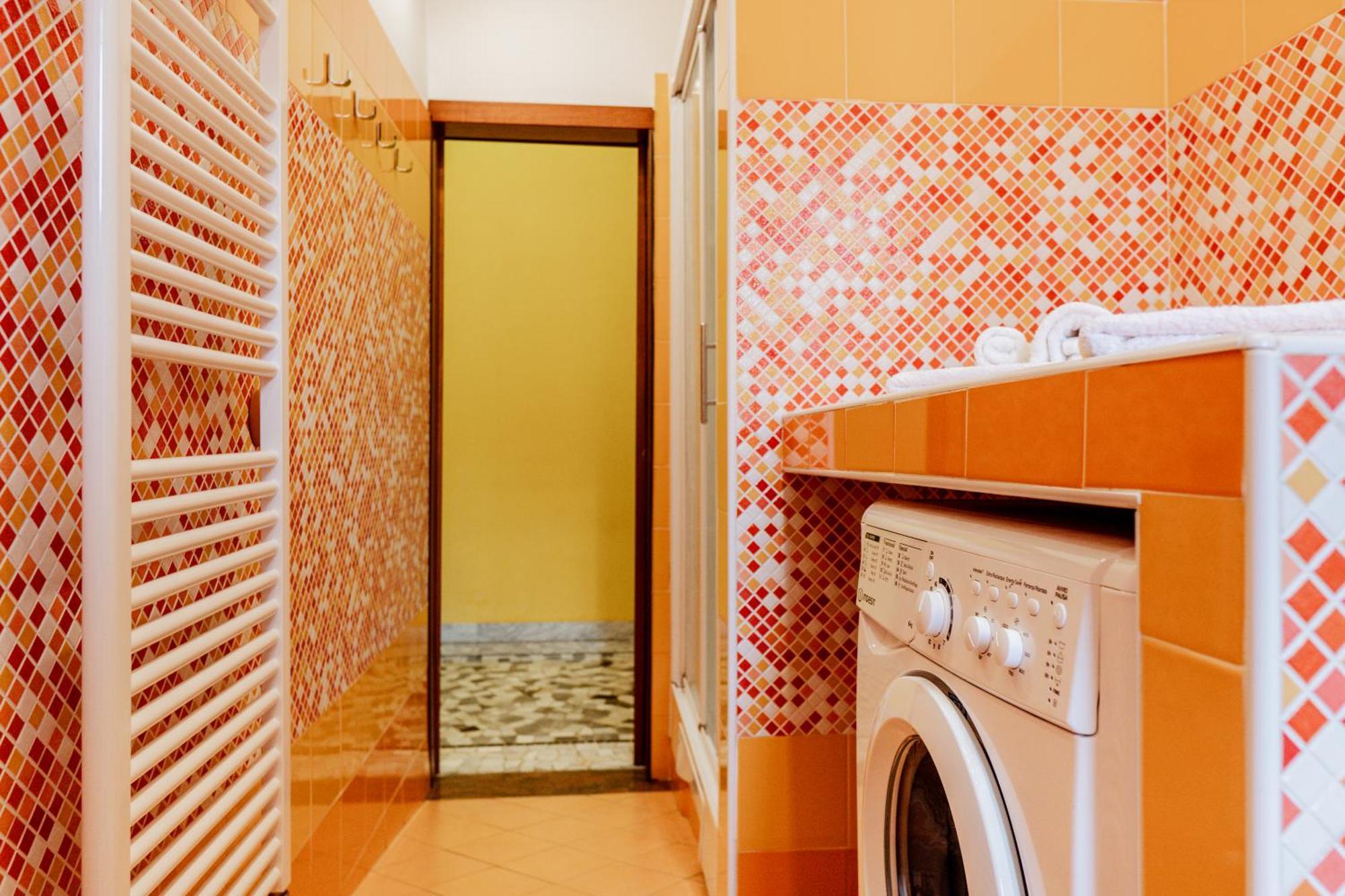 Luxe Apartment Near Milano, Rho Fiera E Mxp Busto Arsizio Bagian luar foto